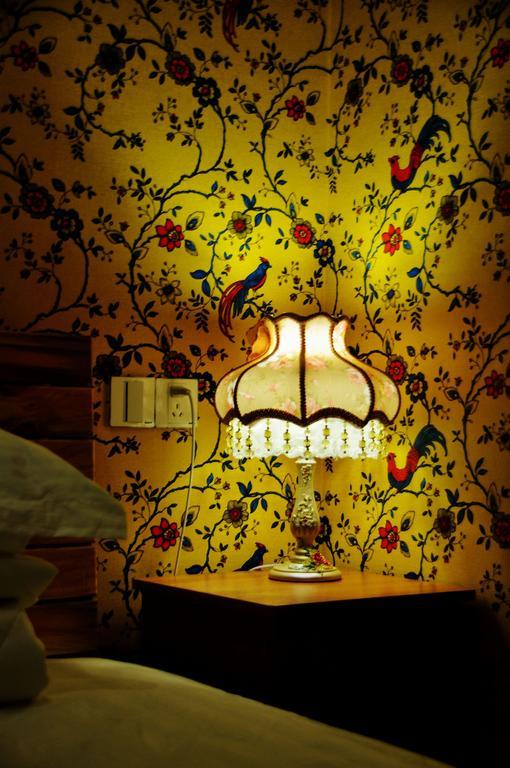 Snail Youth Hostel Huzhou Bagian luar foto